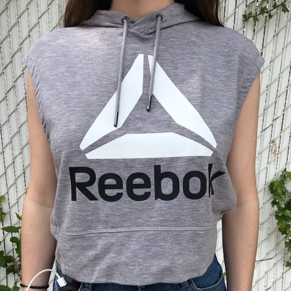 Reebok sleeveless pullover - Picture 4 of 6